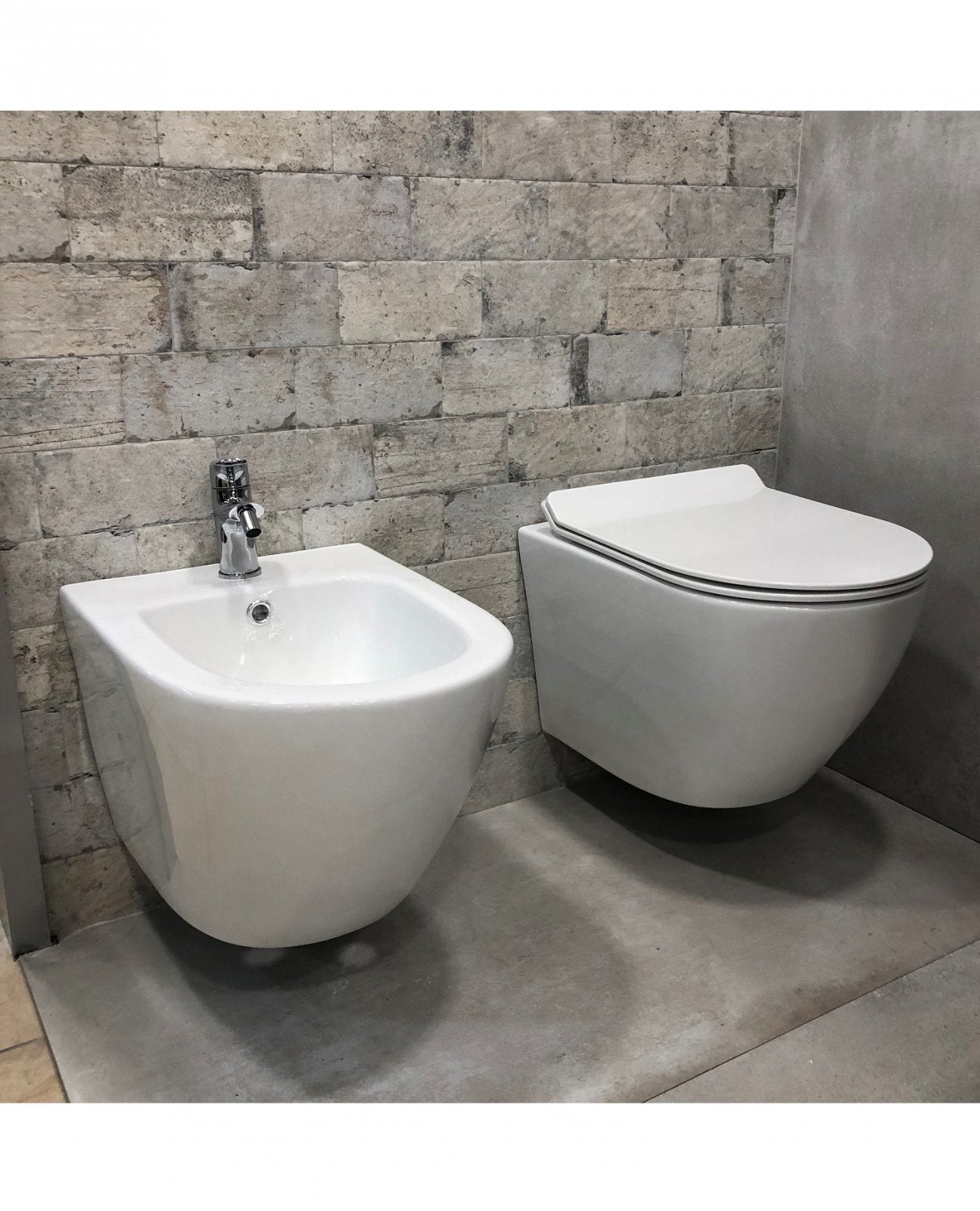 Coppia di sanitari wc e bidet sospesi ceramica SICENA ROUNDED