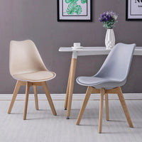 Set 4 sedie moderne beige con cuscino e gambe in legno modello Candice