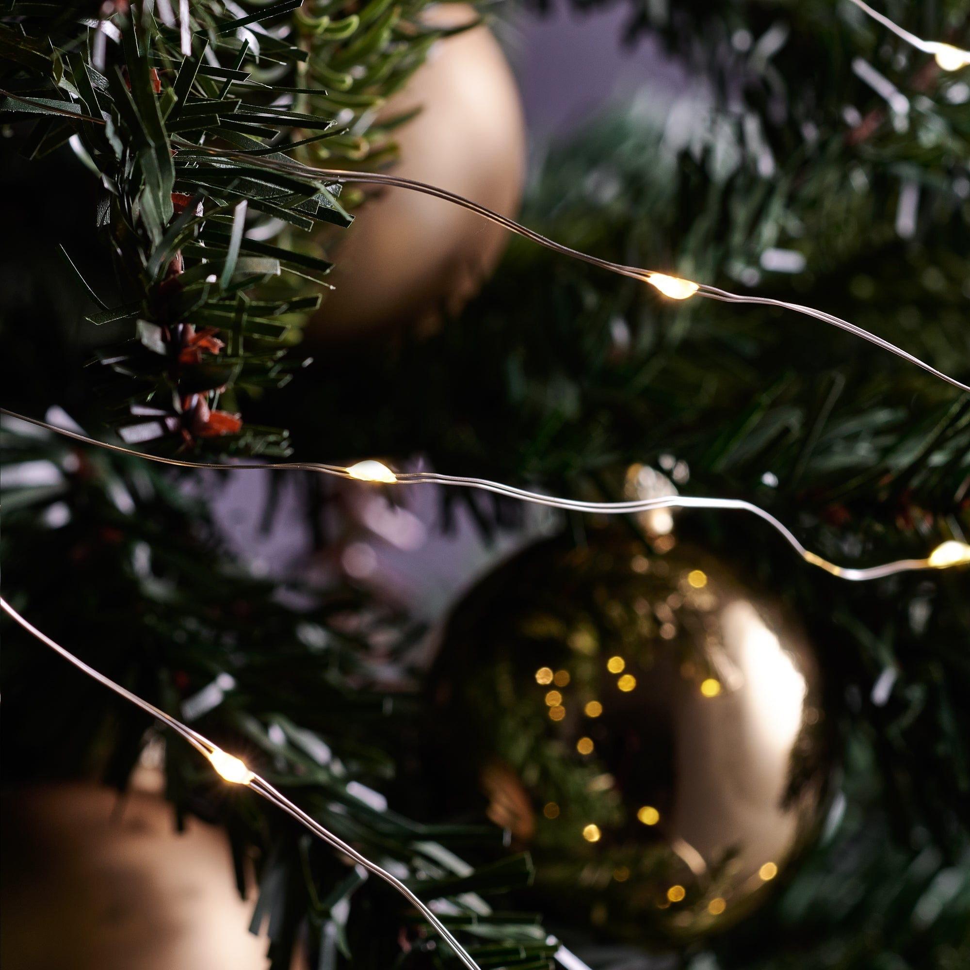 20 lucine LED natalizie con filo di rame modellabile bianco caldo