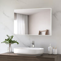 Specchio da Bagno con Cornice 104x60 cm in Truciolato e Vetro Bianco e Argento