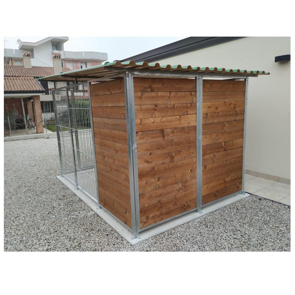 Box per cani coperto e retro in legno zincato con portaciotole da 200x300xaltezza 180 cm