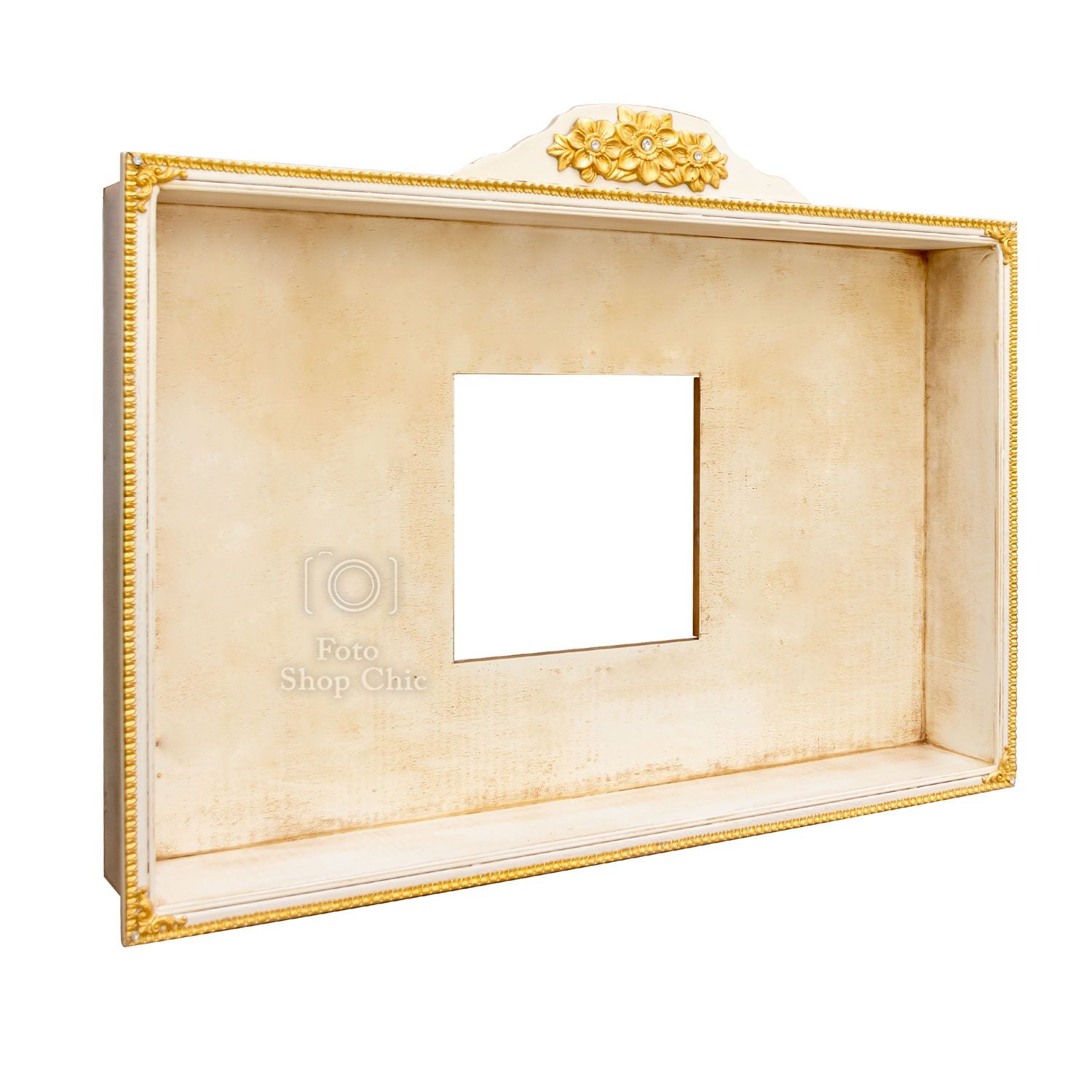 Manet Cornice in legno per televisore