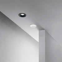 Incasso LED HYDE rotondo in alluminio nero 8W con funzione CCT 8,5 cm.