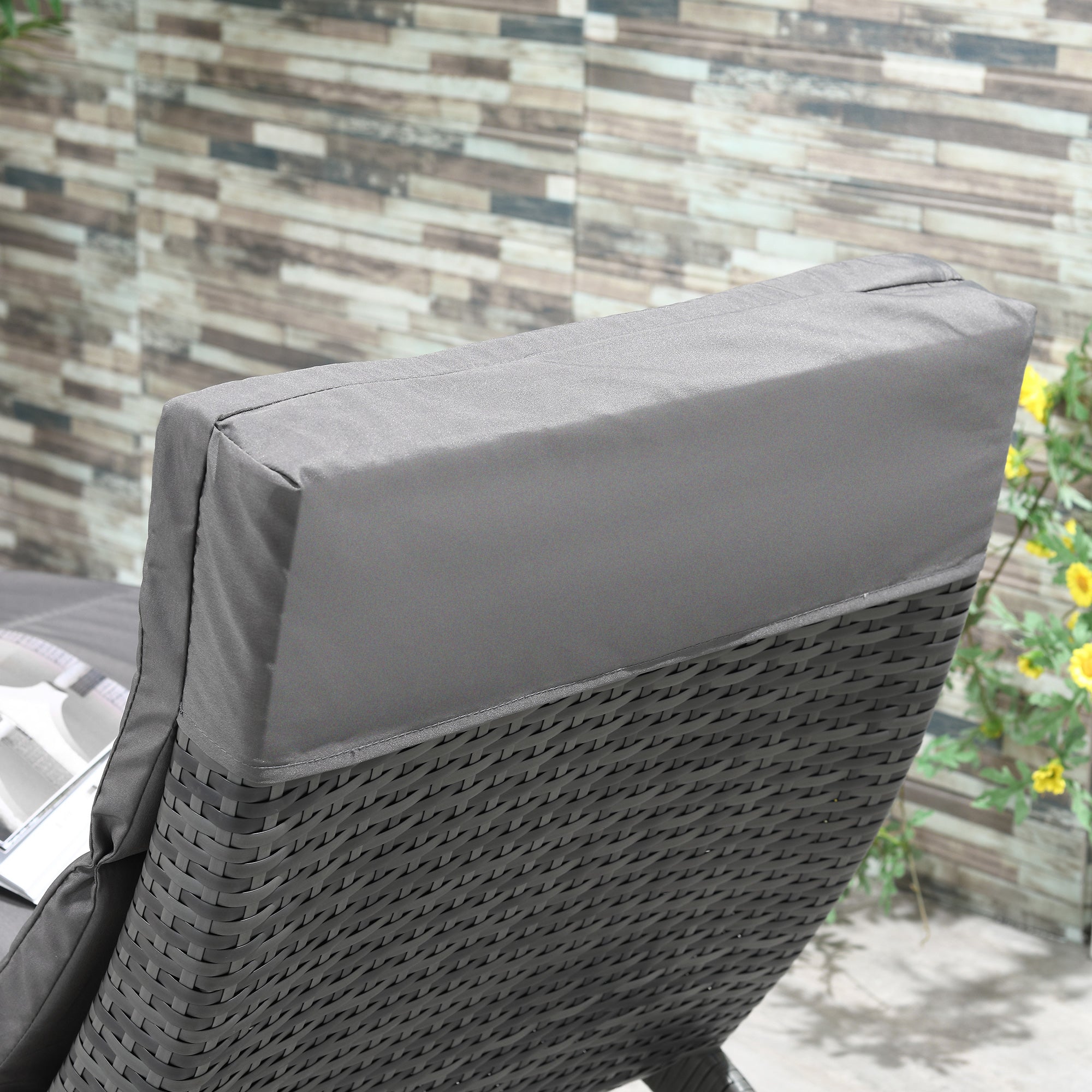 Lettino Prendisole da Giardino Pieghevole 59x156x78 cm in Rattan PE Ergonomica  Grigio