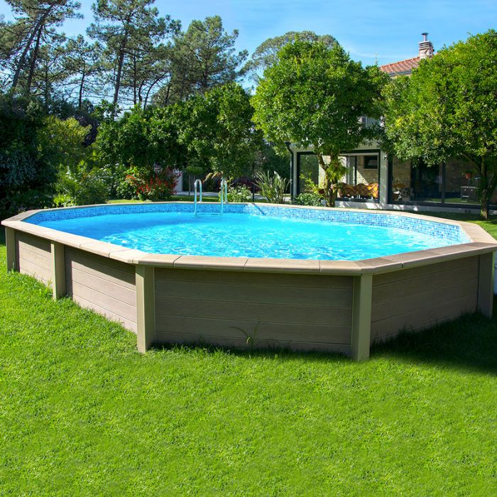 Kit Piscina Cemento Effetto Legno Naturalis Decagono Allungato 6,35 X 4,72 H 1,28 M Con Filtrazione A Sabbia E Locale Tecnico