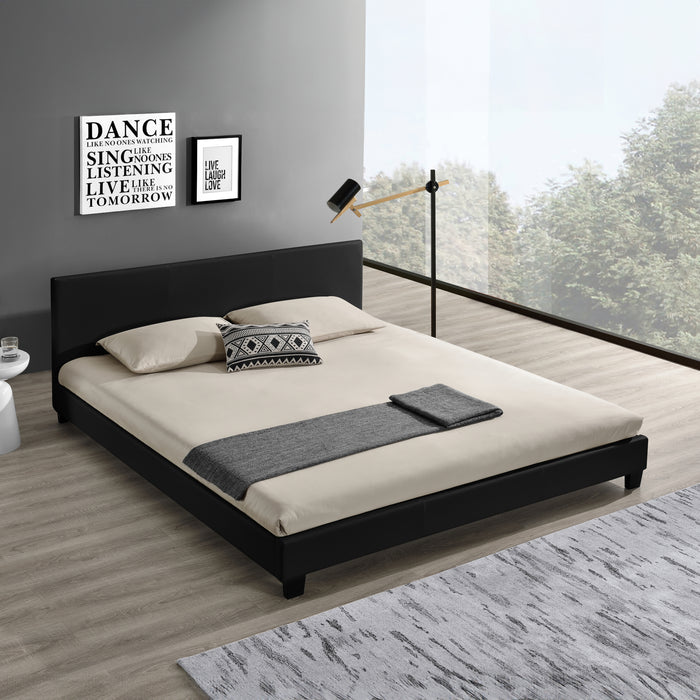 Letto Matrimoniale King Size Albacete con Testiera Alta e Materasso 180x200 cm Similpelle Nero Corium