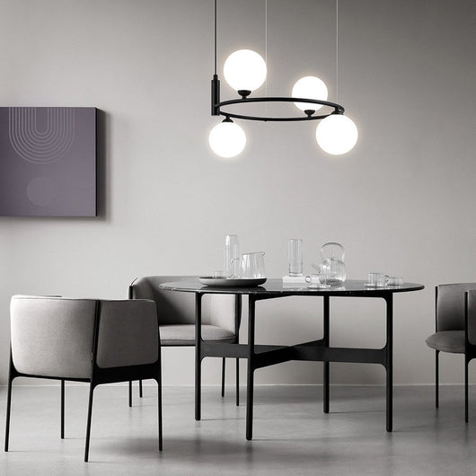 Lampadario Contemporaneo Ring Metallo Nero 4 Luci E Diffusori Bianchi