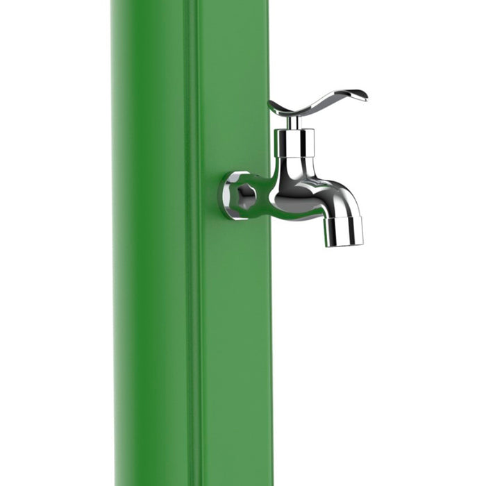 Starmatrix Rio Ss0935 Green Doccia Solare Curva In Polietilene h 226cm Serbatoio 25l Lavapiedi Verde