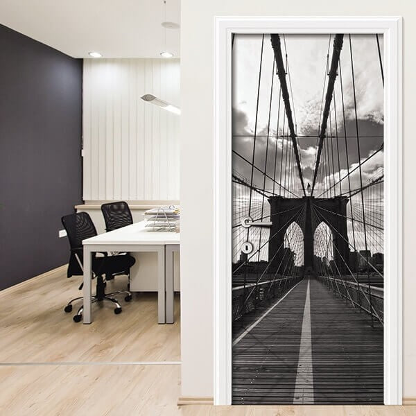 Decorazione per Porta Autoadesiva Facile da Applicare 210x83 cm Door Cover Black and White Bridge