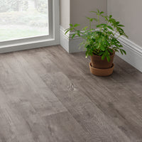 Piastrelle Adesive Vanola in PVC per Spazi Interni 7 listoni = 0,975 m² Effetto Quercia Slashed NEU.HOLZ