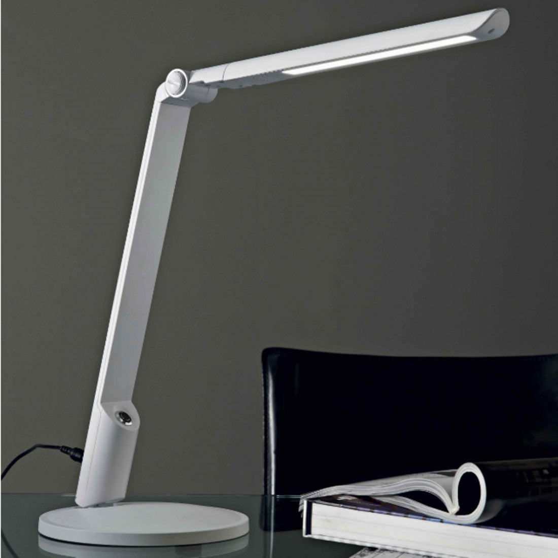 Abat-jour illuminando estra 9w led 3000°k 750lm abs dimmerabile lampada tavolo scrivania ip20, colore bianco