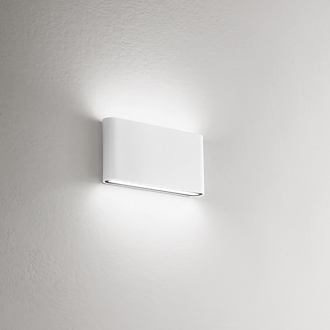 Applique esterno gea led taarhi 175 ges880c ip54 led 3000°k alluminio lampada parete esterno biemissione