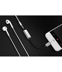 Cavo Ricarica Adattatore Audio 2 In 1 Lightning Cuffie Jack 3,5mm Iphone Ip-7789         