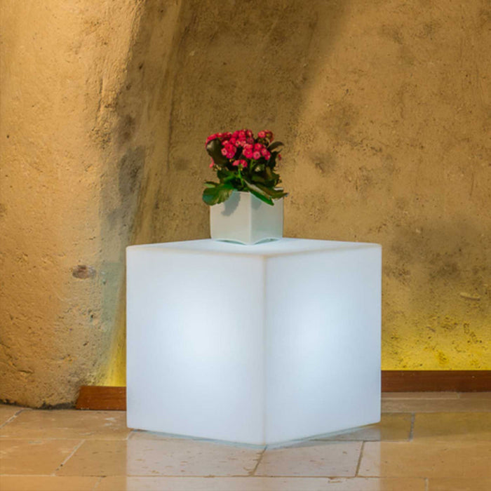 CUBO 40 X 40 X 40 LUMINOSO INDUS CON LED MULTICOLOR E BATTERIA SOLARE