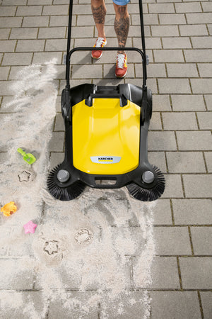 KARCHER Spazzatrice manuale S 6 Twin - Ampiezza di lavoro con spazzola laterale: 860 mm - Max. prestazioni di area: 3000 m²/h - Contenitore per rifiuti: 38 l