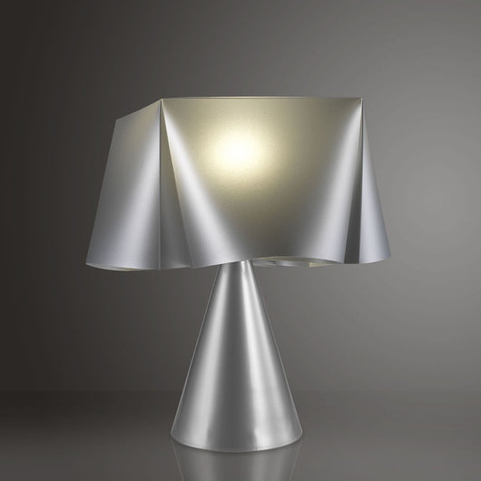 Lampada da Tavolo cono Silver in Plastica Cm. 28 x 32h