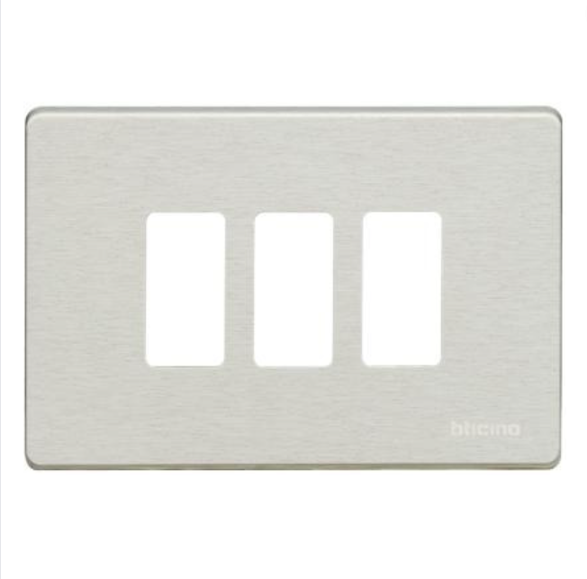 Placca alluminio 3 posti scatola rettangolare serie bticino magic 503/3/x