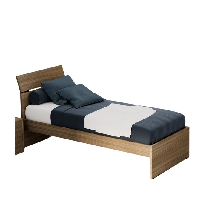 Letto singolo in legno colore noce naturale