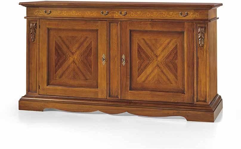 Soggiorno credenza contro mobile tavolo sedie arte povera classica