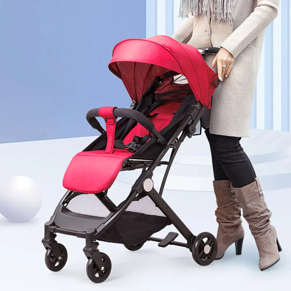 Passeggino Wizy Easy Ultra Leggpero Chiusura Facilitata Salvaspazio Portata 15 kg colore Rosso