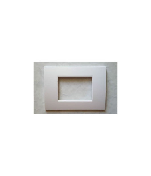 Placca Placche Placchete Compatibili Living Light In Abs 3 4 7 Posti Colorate  Bianco -3 Fori     -