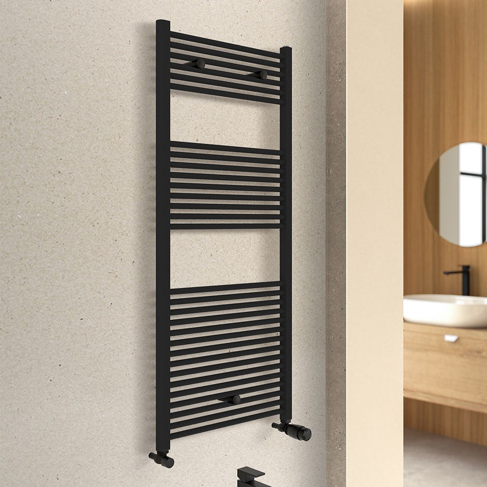 Termoarredo design nero opaco L 60x150 interasse 55 cm con Kit valvole