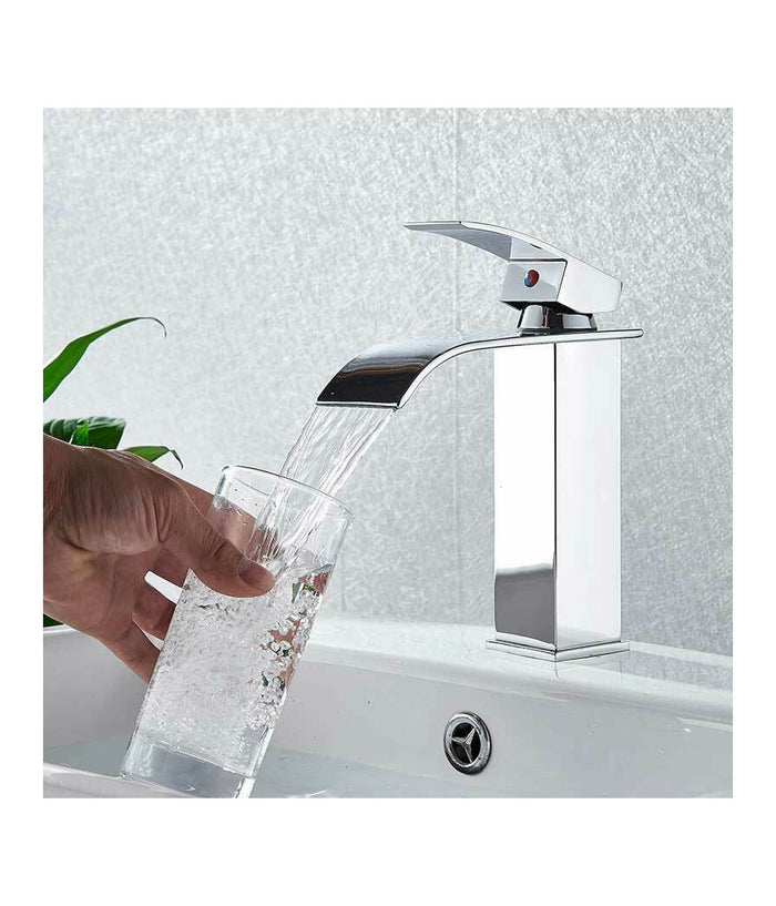 Rubinetto Da Bagno Design Moderno A Cascata Miscelatore Monocomando Cromato         