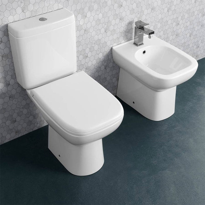 Sanitari monoblocco con scarico a terra bidet filomuro e copriwc Origin 