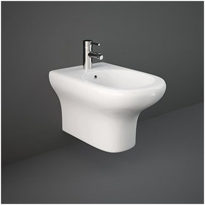 Set di Sanitari sospesi con WC + Bidet + Copriwater tradizionale, interasse 23