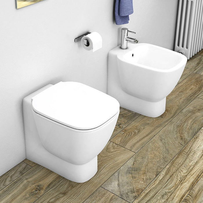 Set Sanitari filomuro Rak serie one con sedile ultra slim rallenty