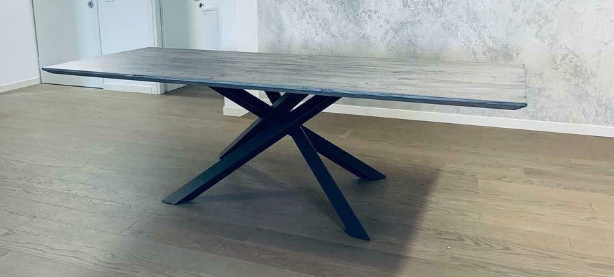 Tavolo big table fisso in rovere massello nodato finitura beton spessore 4 cm. misura l.160 p.90 h.75