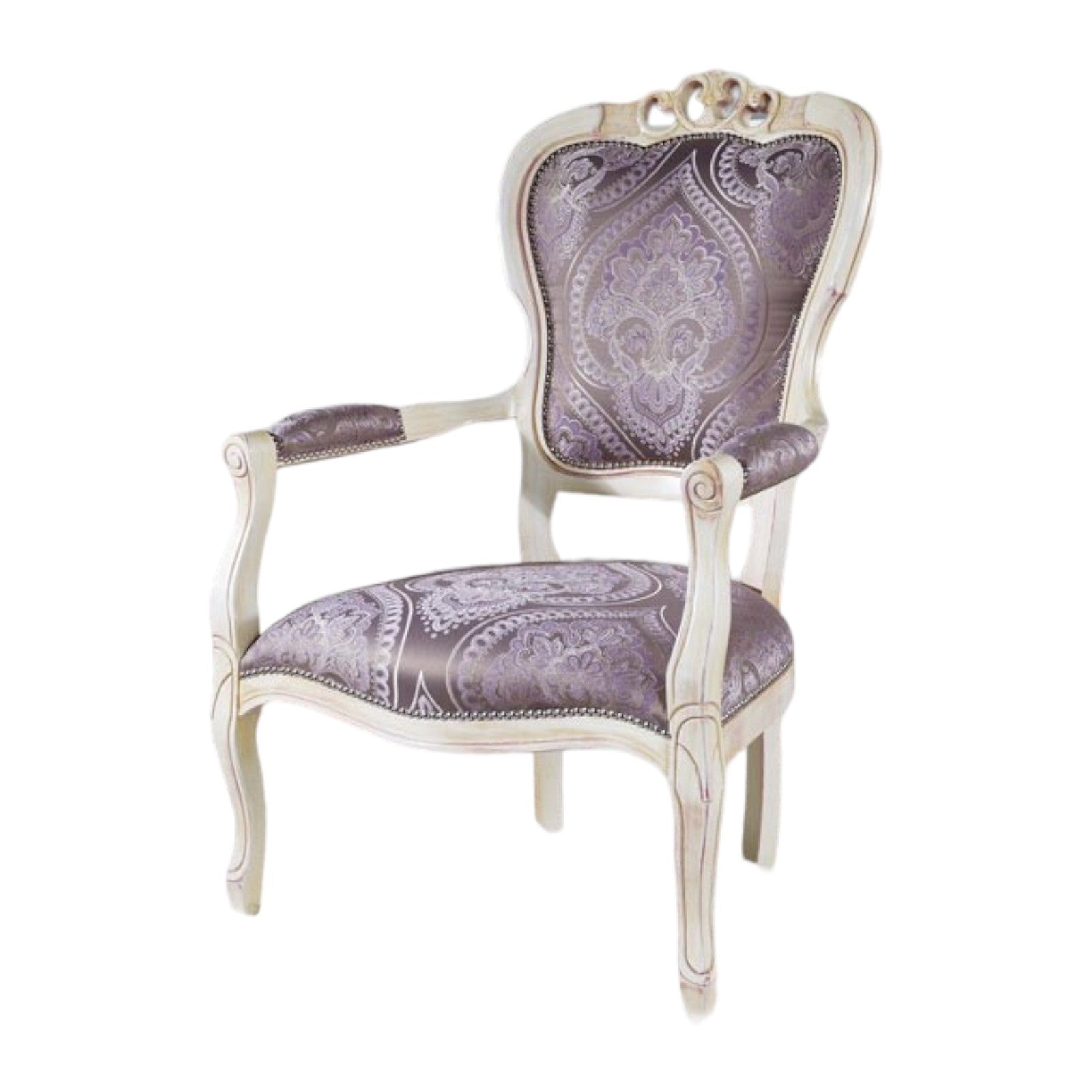 Poltrona shabby imbottita in legno massello intagliata con fregi