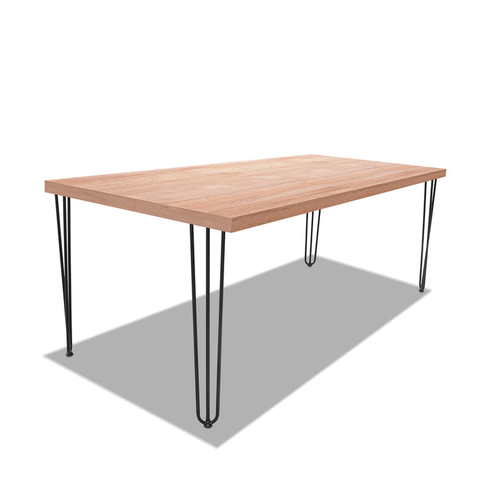 Tavolo da pranzo 160x90cm in legno e metallo con piedi triangolari e ripiano in colore legno neutro