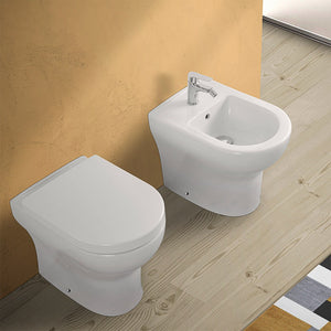 Wc filomuro con brida in ceramica bianca con scarico universale Pestum 