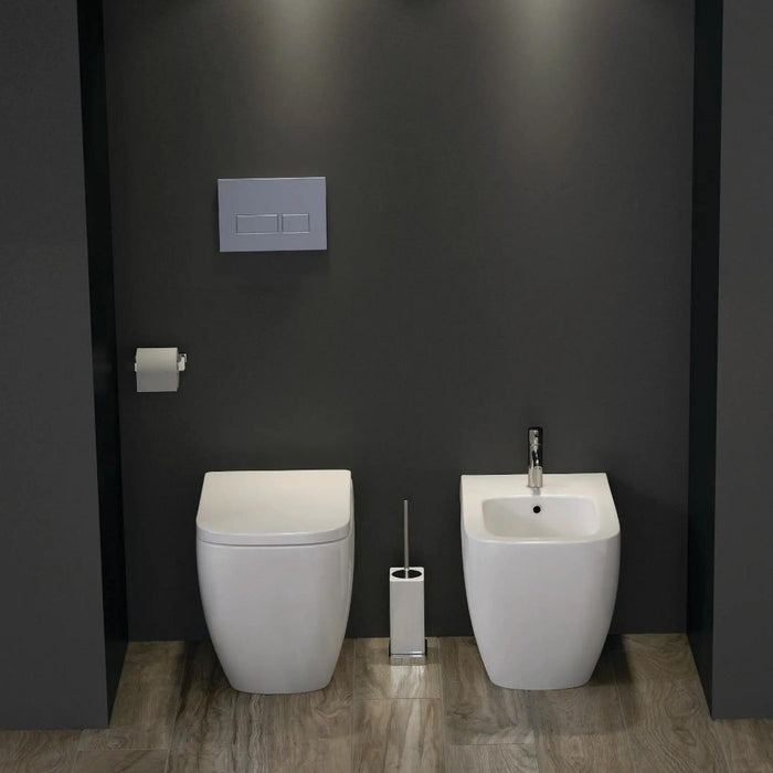 Wc filomuro Rak serie Caroline in ceramica con scarico universale