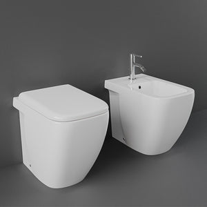 Wc filomuro Rak serie Caroline in ceramica con scarico universale