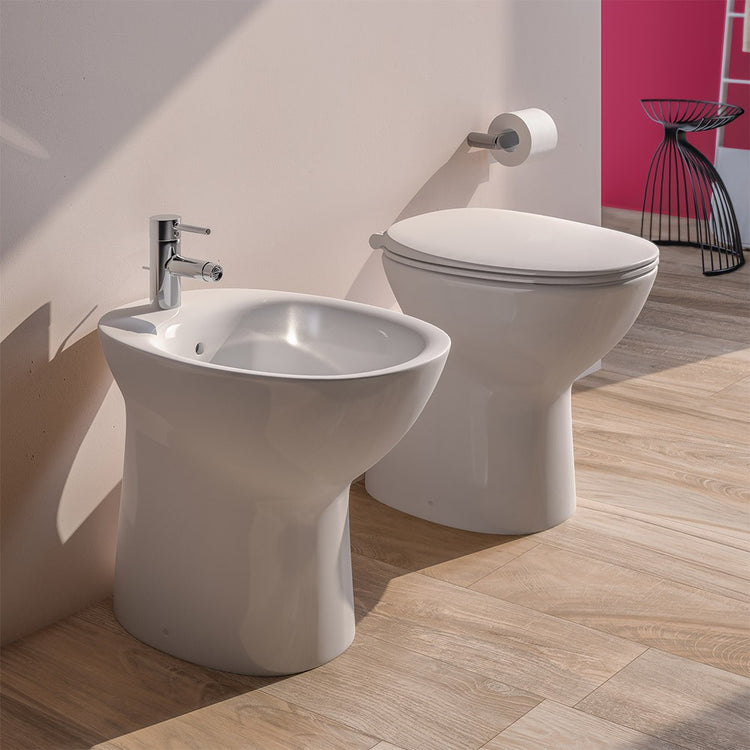 WC tradizionale serie Morning rimless scarico a pavimento in ceramica bianco 