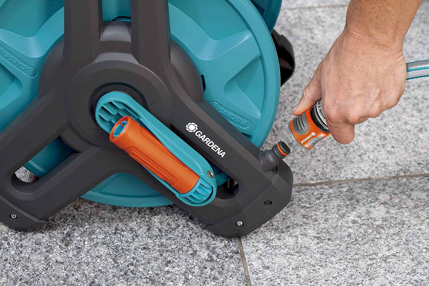 Gardena 8010 avvolgitubo da parete con tubo ed accessori da metri 10